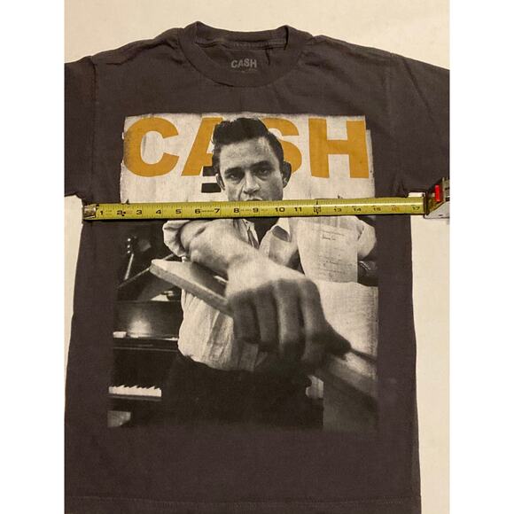 Johnny Cash Graphic Tee Men’s Small NWOT Music Icon Shirt Black Cotton - Picture 4 of 6